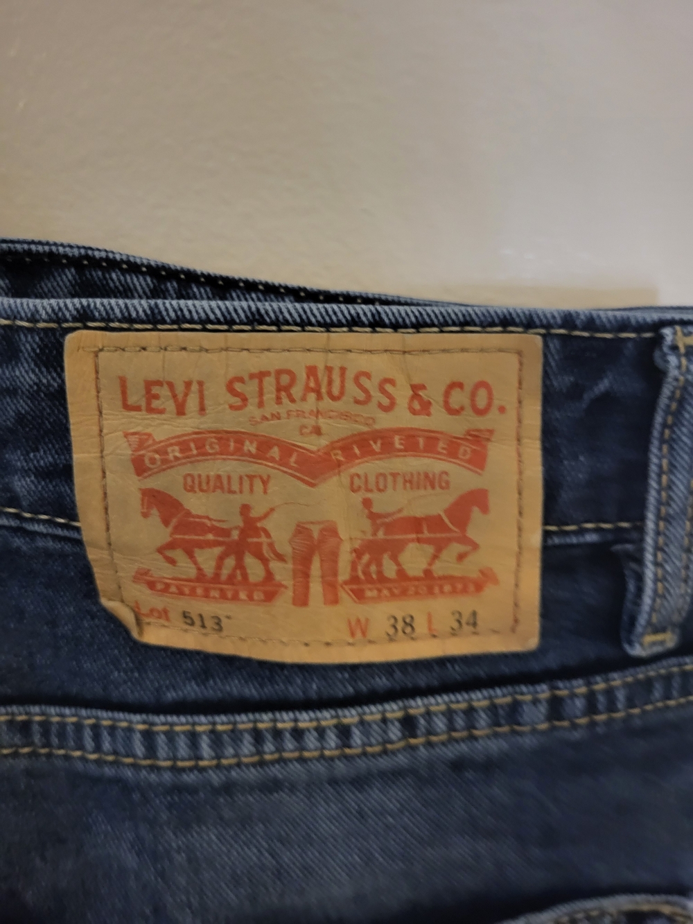 Levis - Picture 3 of 3